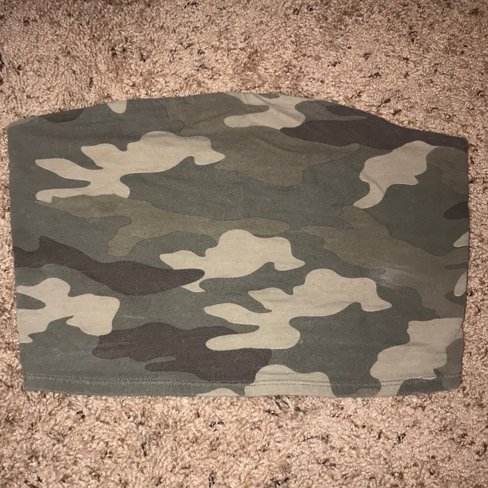 Camo crop top